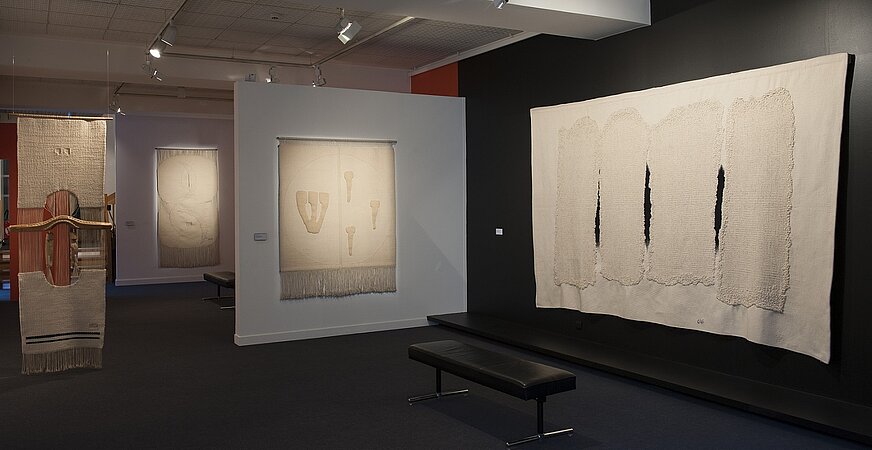 Tapisserie contemporaine - Mus&eacute;e Jean-Lur&ccedil;at et de la Tapisserie contemporaine